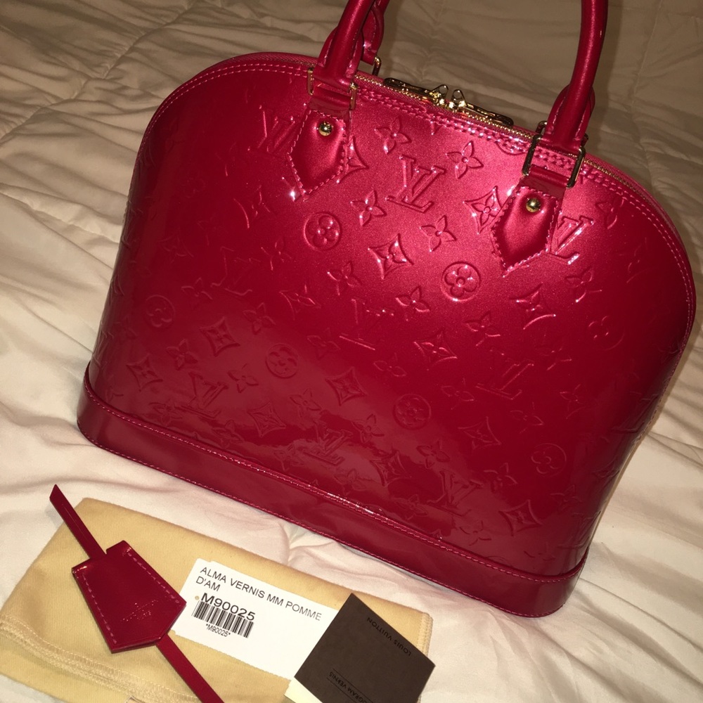 💯 Authentic Louis Vuitton Alma MM - Retired color